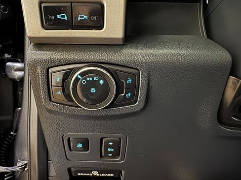 Used 2022 Ford F250 Lariat w/ Lariat Ultimate Package AWD/4WD image 49