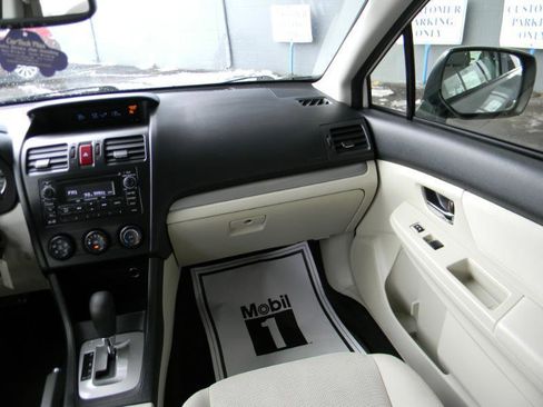 Used 2014 Subaru Crosstrek 2.0i Premium image 18