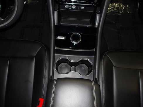 Used 2025 Jeep Grand Cherokee L Limited AWD/4WD image 13
