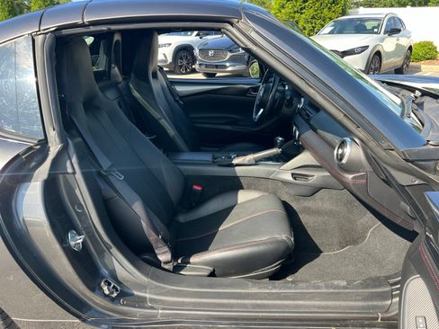 Used 2019 MAZDA MX-5 Miata RF Grand Touring RWD image 30
