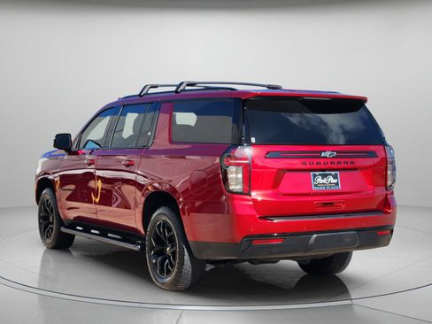 Used 2023 Chevrolet Suburban Z71 w/ Luxury Package AWD/4WD image 3