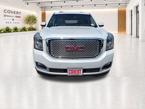 Used 2017 GMC Yukon XL Denali w/ Open Road Package AWD/4WD image 3