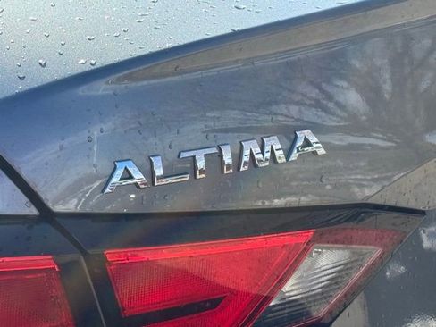 Used 2021 Nissan Altima 2.5 S image 36