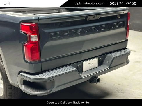 Used 2022 Chevrolet Silverado 1500 Custom image 16