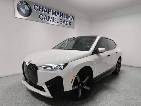 Used 2024 BMW iX xDrive50 w/ Sport Package AWD/4WD image 1