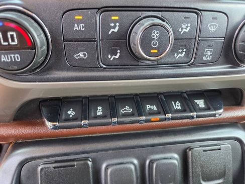 Used 2016 Chevrolet Silverado 2500 High Country w/ Duramax Plus Package AWD/4WD image 16