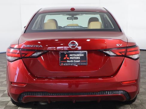 Used 2021 Nissan Sentra SV w/ SV Premium Package image 14