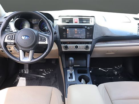 Used 2016 Subaru Outback 3.6R Limited AWD/4WD image 15