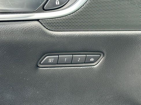 Used 2019 Cadillac XT5 Premium Luxury AWD/4WD image 34