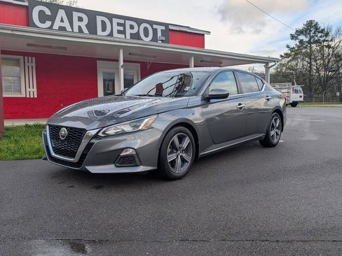 Used 2021 Nissan Altima 2.5 S w/ Driver Assist Package image 2