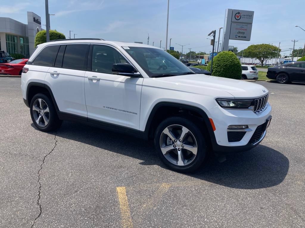 New 2024 Jeep Grand Cherokee Limited 4xe w/ Luxury Tech Group II AWD/4WD image 8