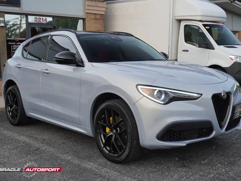 Used 2020 Alfa Romeo Stelvio Ti image 9