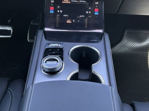 New 2026 Cadillac Vistiq Luxury image 20