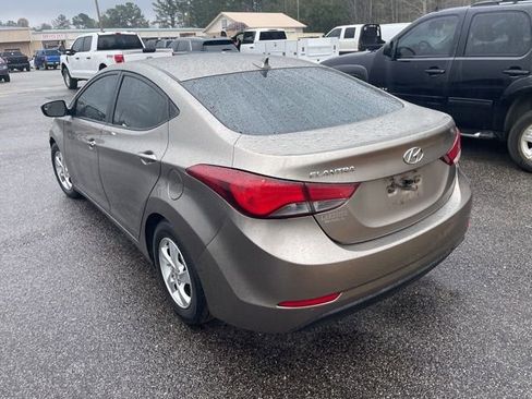 Used 2014 Hyundai Elantra SE image 14