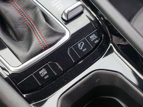 Used 2023 Jeep Compass Trailhawk image 21