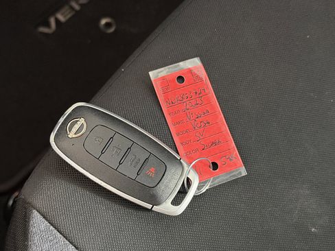 Used 2023 Nissan Versa SV image 30