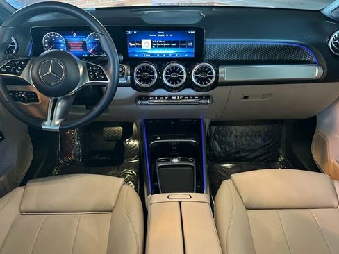 Used 2025 Mercedes-Benz GLB 250 image 16