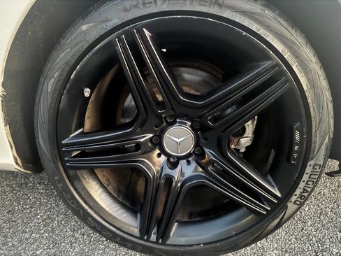 Used 2014 Mercedes-Benz CLS 550 w/ Premium 1 Package image 9