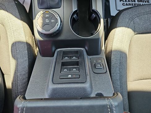 Used 2025 Ford Bronco Big Bend AWD/4WD image 34