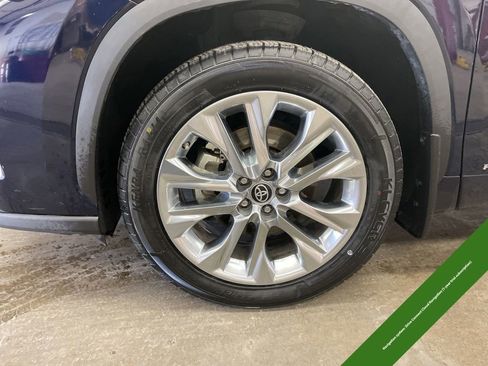 Used 2023 Toyota Highlander Limited AWD/4WD image 9