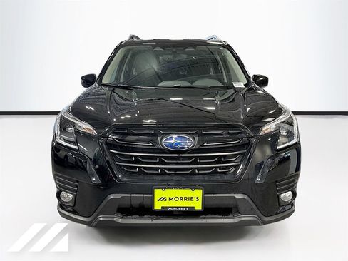 Used 2023 Subaru Forester Premium AWD/4WD image 2
