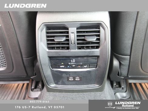 Used 2022 BMW 330i xDrive 330i xDrive w/ Premium Package image 30