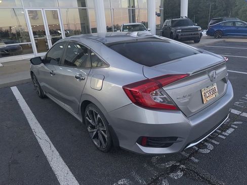 Used 2020 Honda Civic Touring image 5
