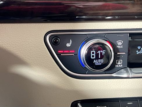 Used 2018 Audi Q5 2.0T Premium Plus w/ Premium Plus Package image 20