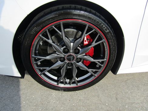 Used 2023 Chevrolet Corvette Stingray Premium Conv image 25