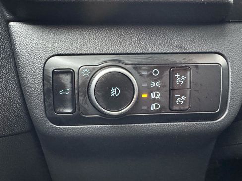 Used 2025 Ford Escape Platinum image 15