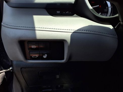 Used 2022 Toyota Highlander Limited FWD image 14