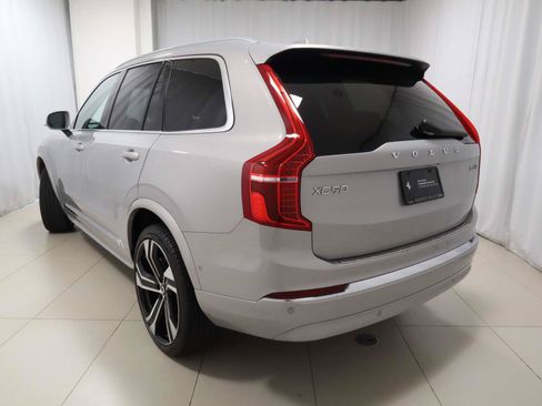 Used 2024 Volvo XC90 B6 Ultimate w/ Protection Package Premier AWD/4WD image 3
