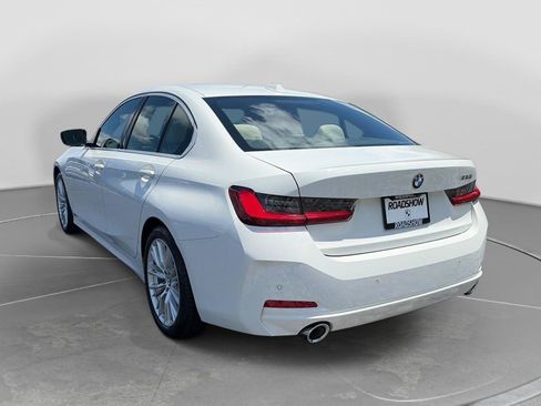 Certified 2024 BMW 330i Sedan w/ Convenience Package RWD image 3