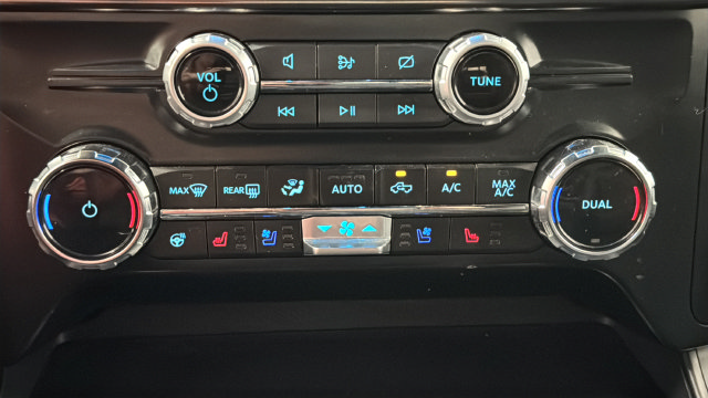 Used 2024 Ford F150 Lariat AWD/4WD image 18
