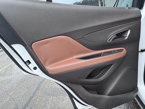 Used 2014 Buick Encore Premium image 25