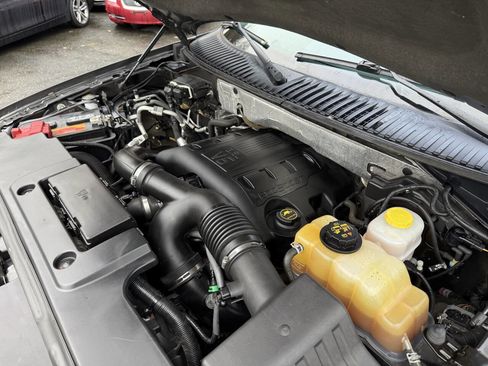 Used 2016 Ford Expedition Limited w/ Equipment Group 301A image 29