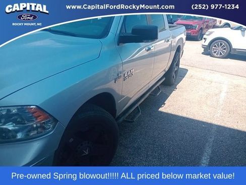 Used 2016 RAM 1500 Lone Star AWD/4WD image 1