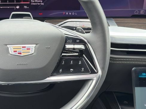 Certified 2026 Cadillac Escalade Luxury RWD image 10