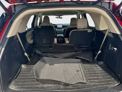 Used 2020 Ford Explorer XLT w/ Equipment Group 202A RWD image 23