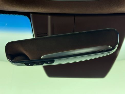 Used 2023 Genesis G90 3.5T image 39