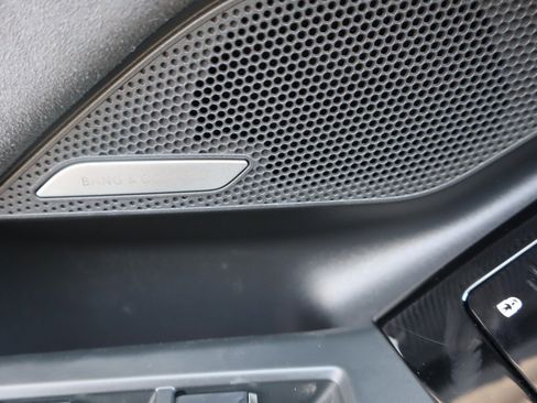 Used 2025 Audi S6 e-tron Prestige AWD/4WD image 29