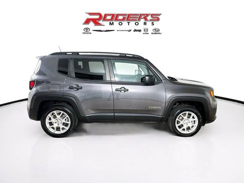 Used 2021 Jeep Renegade Sport w/ Sport Appearance Group AWD/4WD image 9