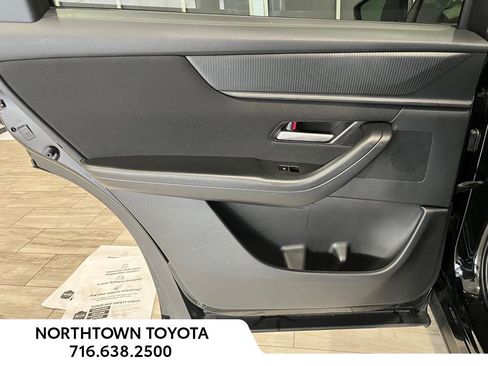 Used 2024 MAZDA CX-90 3.3 Turbo w/ Select Package image 17