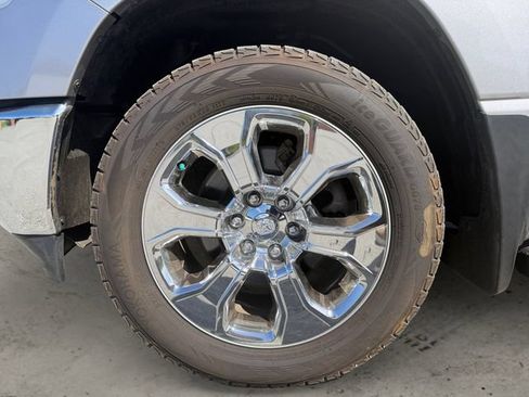 Used 2019 RAM 1500 Big Horn AWD/4WD image 14