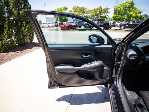 Certified 2024 Honda HR-V Sport image 14