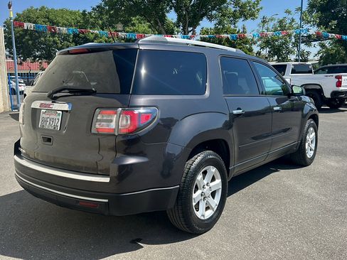 Used 2015 GMC Acadia SLE FWD image 4