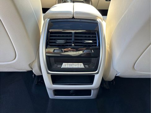 Used 2021 BMW X5 xDrive45e w/ Premium Package image 46