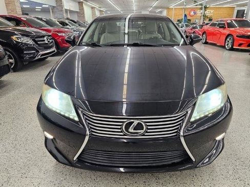 Used 2013 Lexus ES 350 w/ Ultra Luxury Pkg FWD image 2
