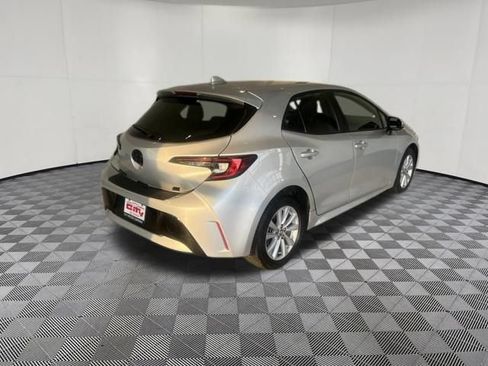 Used 2023 Toyota Corolla SE FWD image 9