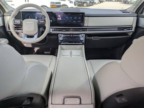 Used 2025 Hyundai Santa Fe SEL image 19
